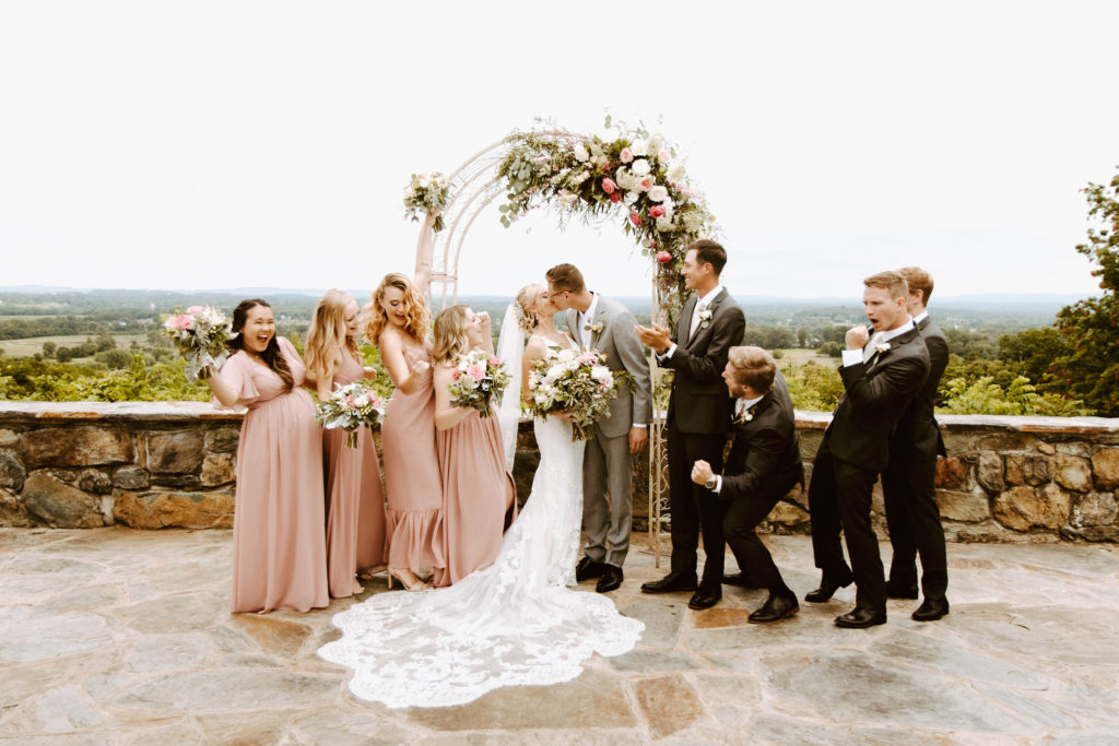 How to Create the Perfect Wedding Timeline